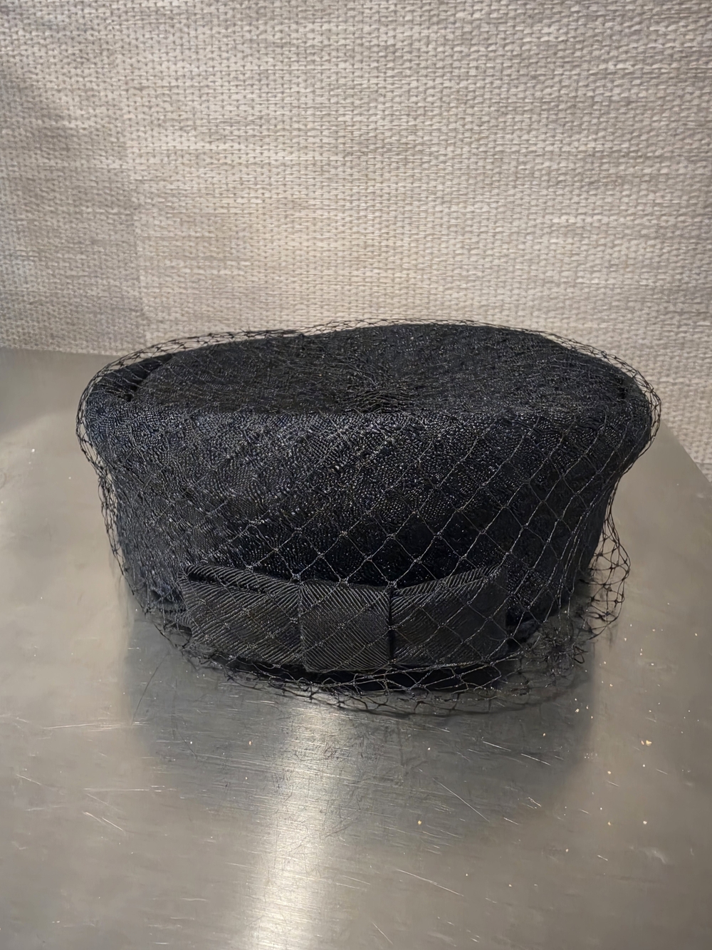 Vtg 1950s Navy Blue Straw Pillbox Hat Union Made Veiled Netting Grosgrain Bow